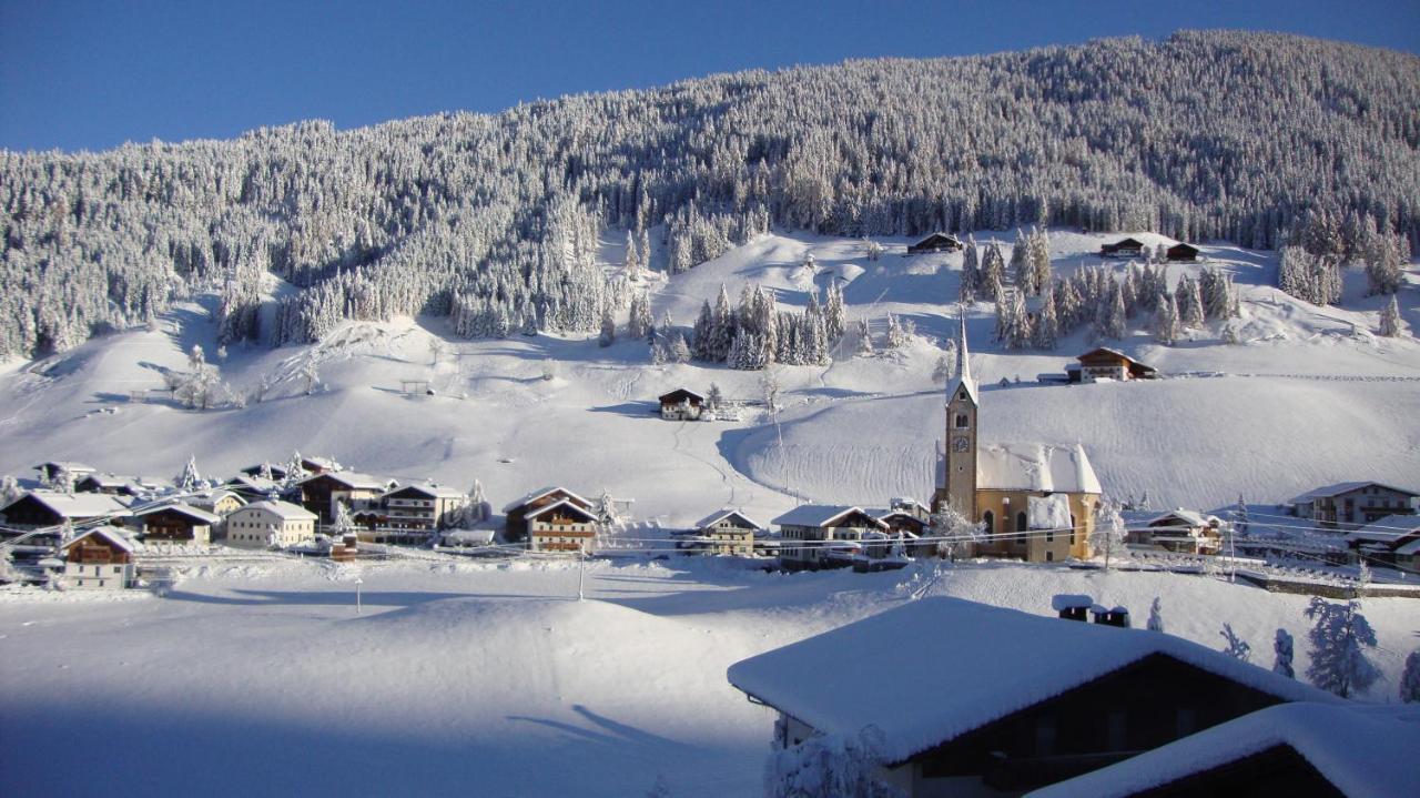Haus Annemarie Apartments Kartitsch - Hochpustertal エクステリア 写真