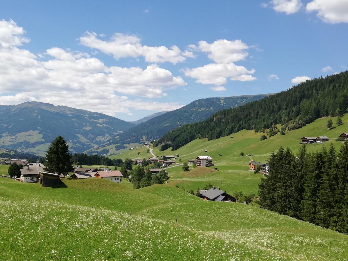 Haus Annemarie Apartments Kartitsch - Hochpustertal エクステリア 写真