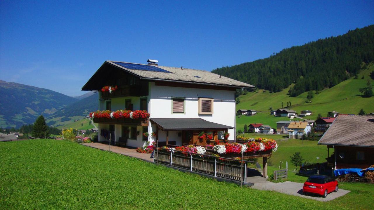 Haus Annemarie Apartments Kartitsch - Hochpustertal エクステリア 写真