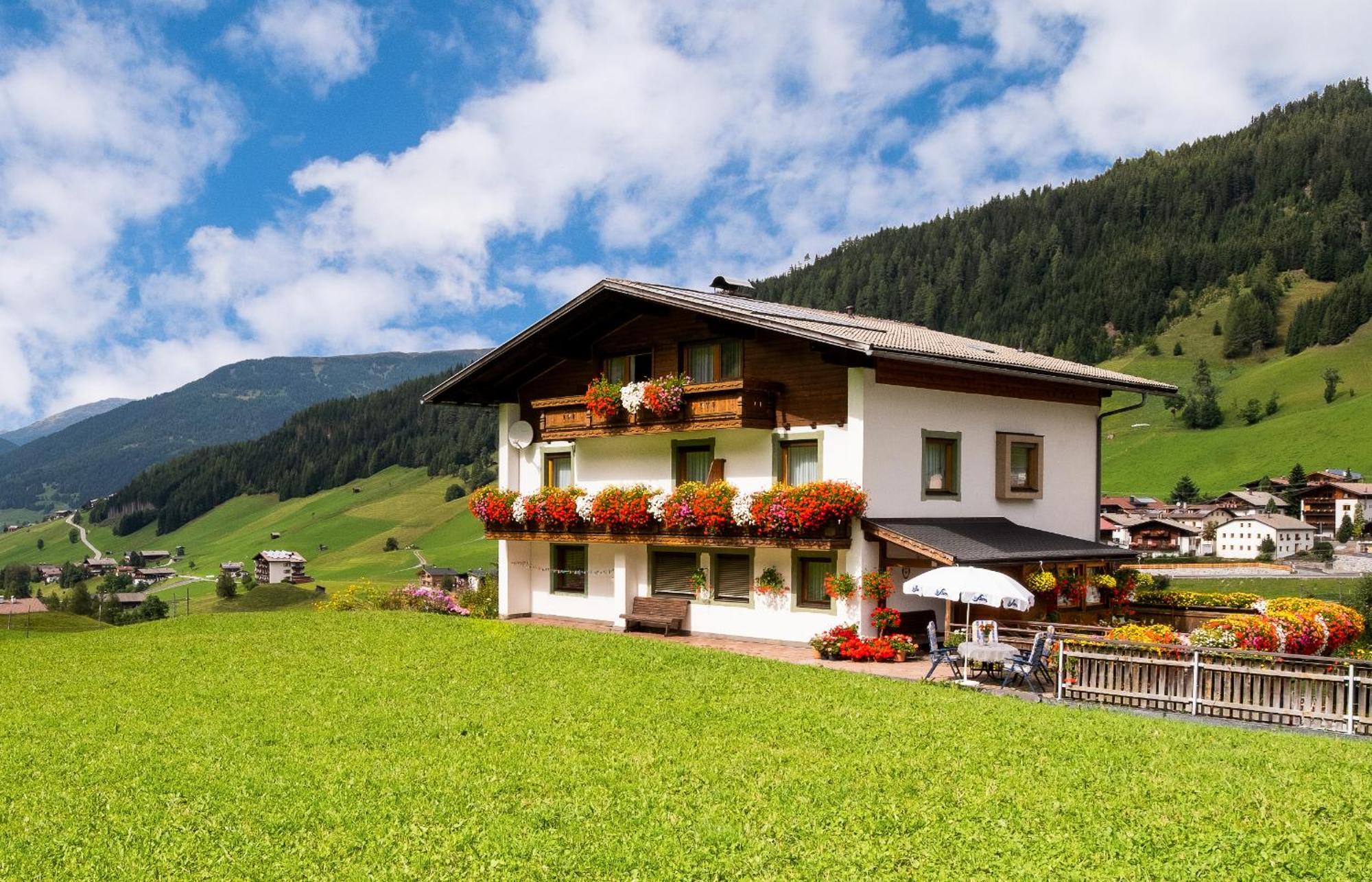 Haus Annemarie Apartments Kartitsch - Hochpustertal エクステリア 写真